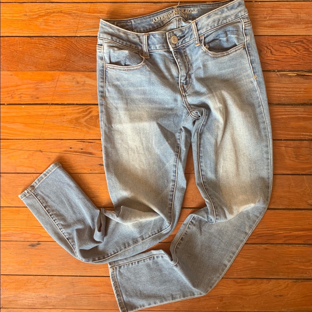 Light blue American Eagle Jeans Size 4